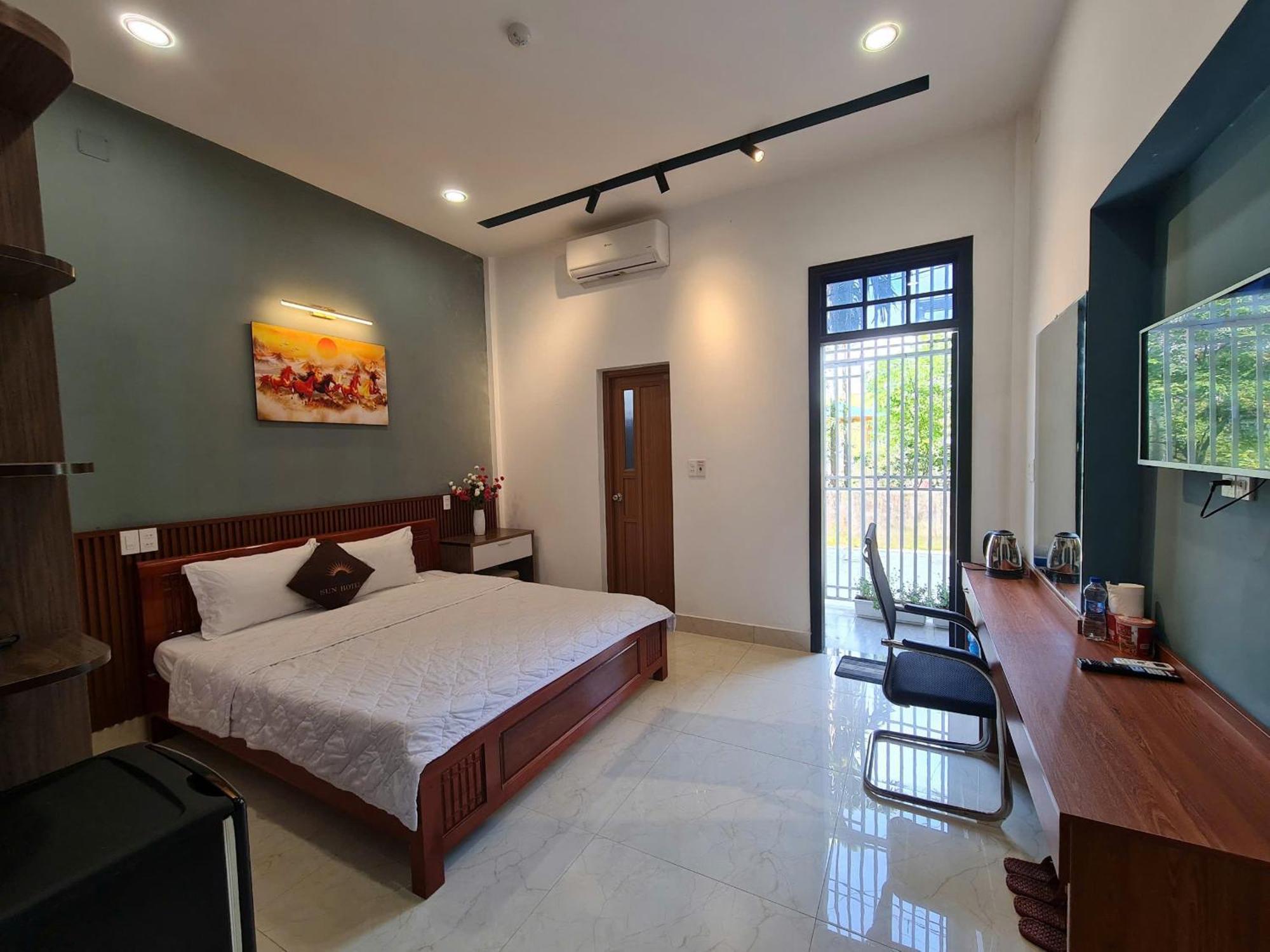 Sun Hotel Hue Esterno foto